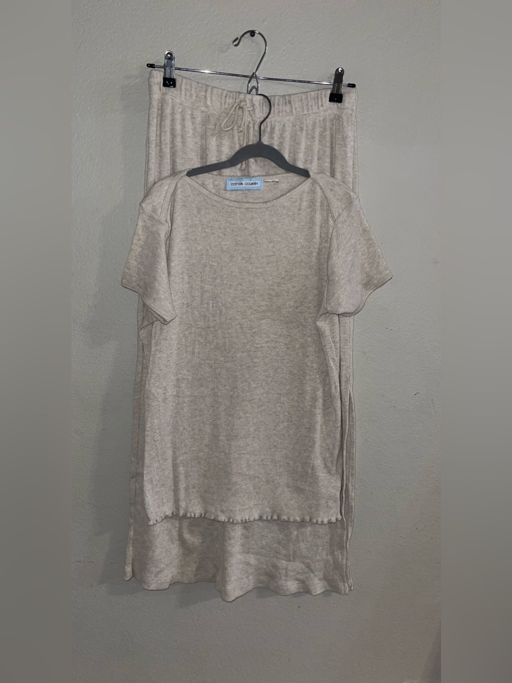 Parkhurst Cream Short-Sleeve Ribbed Knit Top And Skirt